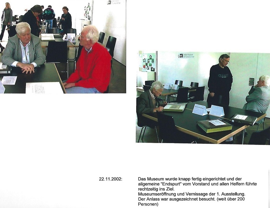 Museumsbesucher anlässlich der Eröffnung am 22.11.2002